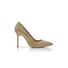 Beige sales shoes pumps